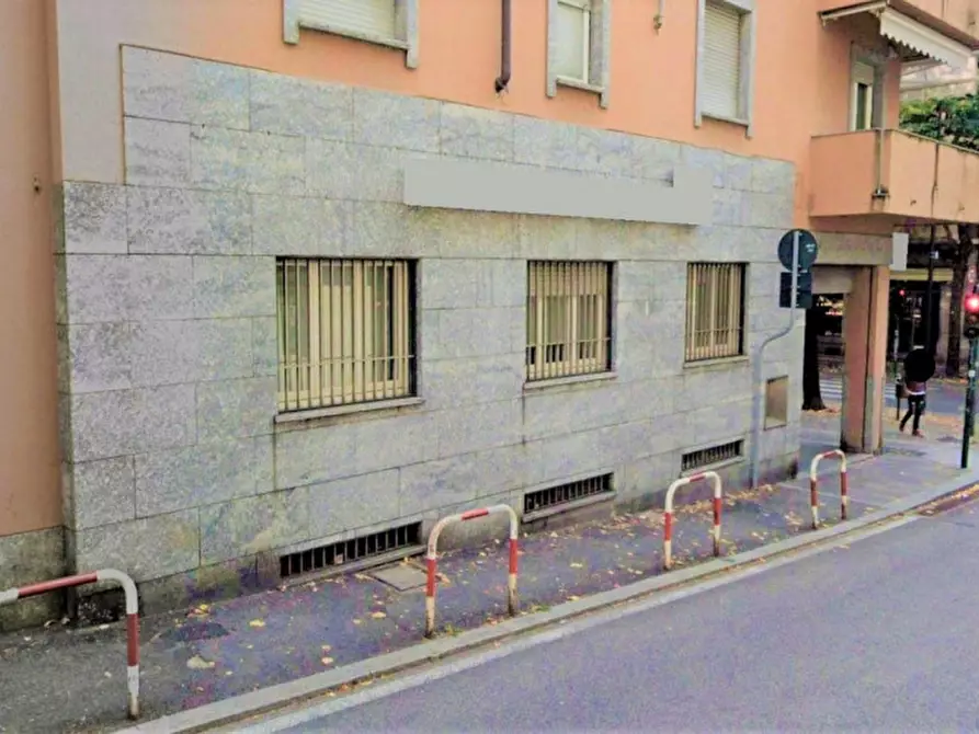 Immagine 2 di Ufficio in vendita  in viale Filippo Turati angolo via Petrarca, N. 48 a Lecco