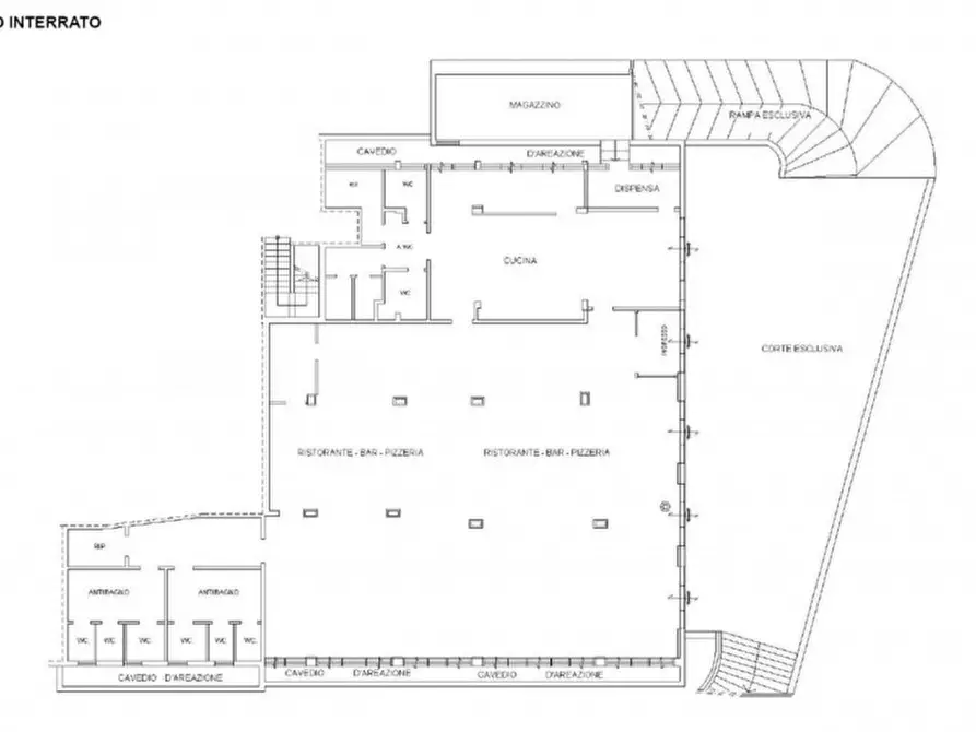 Immagine 2 di Attività commerciale in vendita  in via Roma, N. 65-67 a Montecosaro