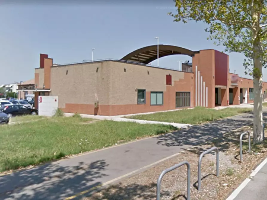 Immagine 2 di Negozio in vendita  in PIAZZA ILARIA ALPI, N. 25 a Nonantola