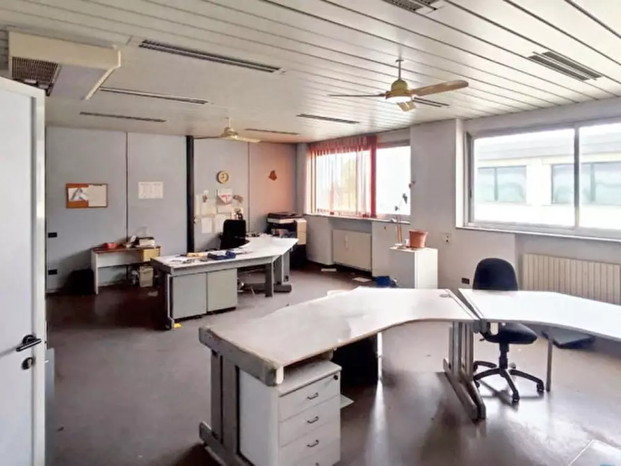 Immagine 5 di Ufficio in vendita  in Via Boccaccio, N. 27 a Trezzano Sul Naviglio