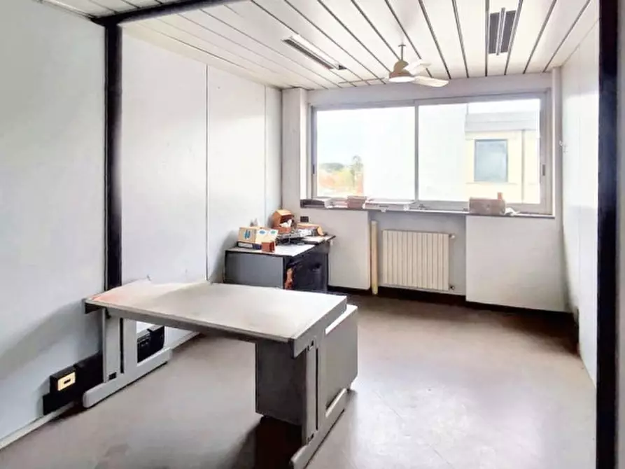 Immagine 6 di Ufficio in vendita  in Via Boccaccio, N. 27 a Trezzano Sul Naviglio