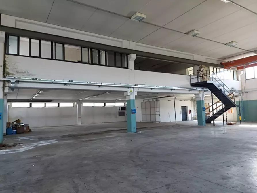Immagine 13 di Capannone industriale in vendita  in Via Giuseppe Curioni, N. 4 a Galgagnano