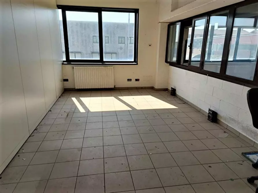 Immagine 15 di Capannone industriale in vendita  in Via Giuseppe Curioni, N. 4 a Galgagnano