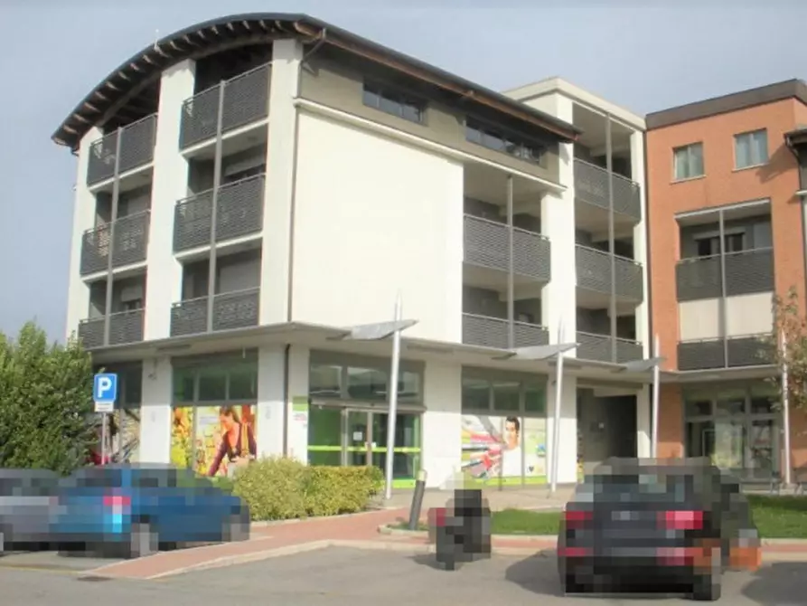 Immagine 1 di Negozio in vendita  in Via San Carlo, N. 12 a Castel Guelfo Di Bologna