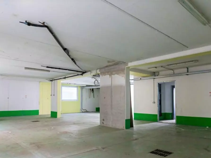 Immagine 11 di Negozio in vendita  in Via San Carlo, N. 12 a Castel Guelfo Di Bologna