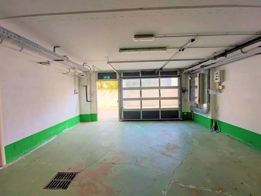 Immagine 12 di Negozio in vendita  in Via San Carlo, N. 12 a Castel Guelfo Di Bologna