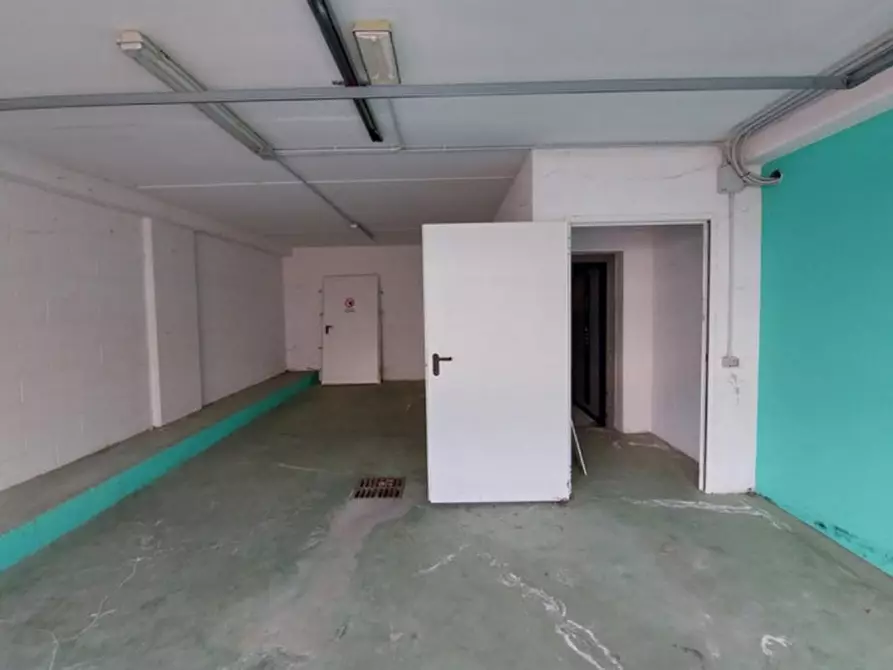 Immagine 13 di Negozio in vendita  in Via San Carlo, N. 12 a Castel Guelfo Di Bologna