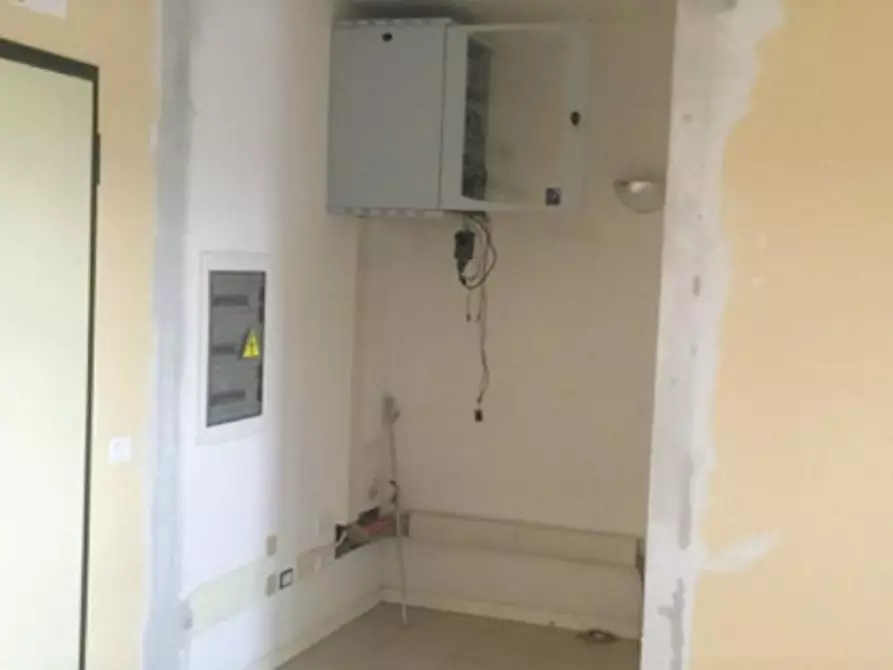 Immagine 17 di Negozio in vendita  in Via San Carlo, N. 12 a Castel Guelfo Di Bologna