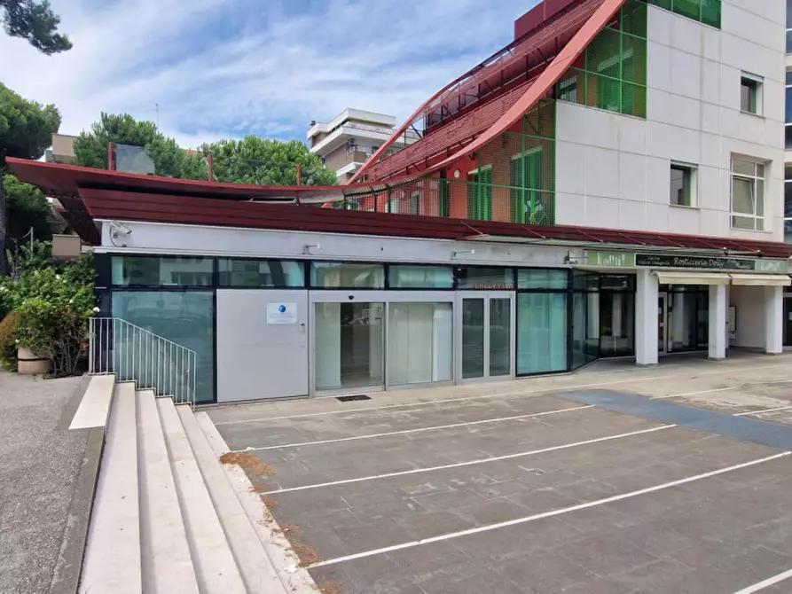 Immagine 2 di Ufficio in vendita  in Viale Portofino, 2, 47838 Riccione RN, Italia a Riccione