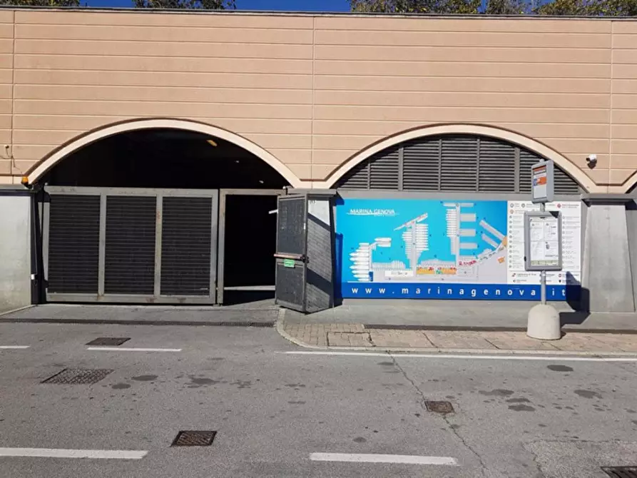 Immagine 8 di Posto auto in vendita  in Porto turistico Marina di Genova Aeroporto, N. Snc a Genova