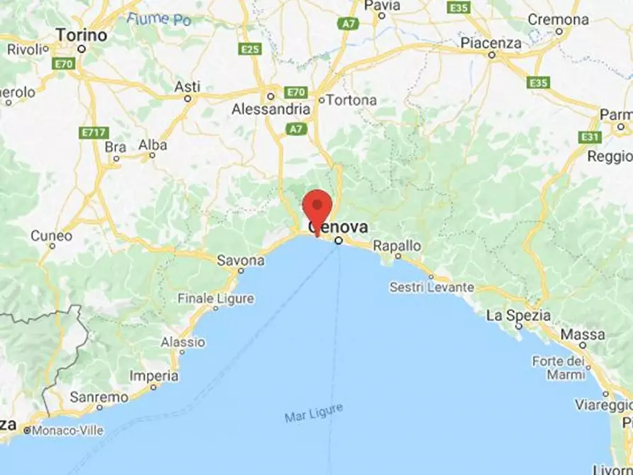 Immagine 15 di Posto auto in vendita  in Porto turistico Marina di Genova Aeroporto, N. Snc a Genova