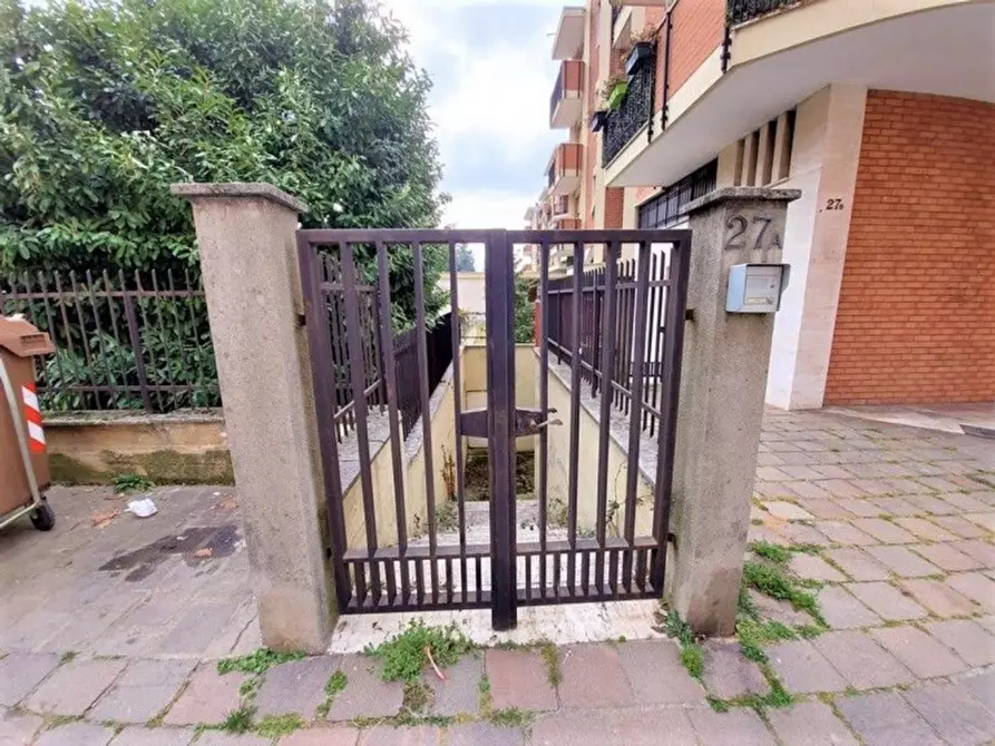 Immagine 9 di Negozio in vendita  in Via Tancredi Galimberti, N. 37 a Biella