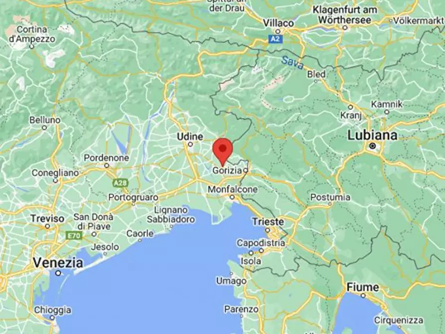 Immagine 9 di Posto auto in vendita  in Viale Venezia Giulia, N. snc a Cormons