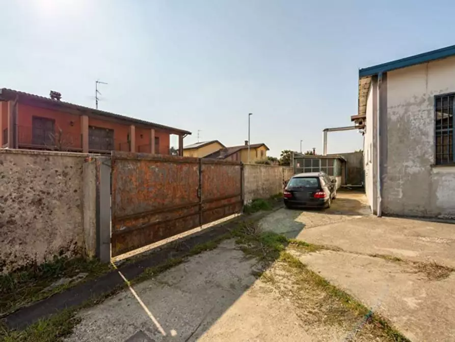 Immagine 12 di Capannone industriale in vendita  in Via Martiri della Libertà snc, N. 25/A a Corte De' Frati