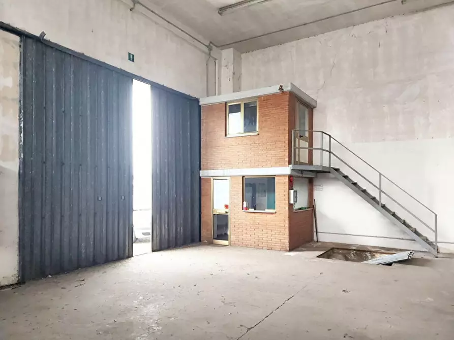 Immagine 14 di Capannone industriale in vendita  in Viale Piemonte, N. 82 a Fondi