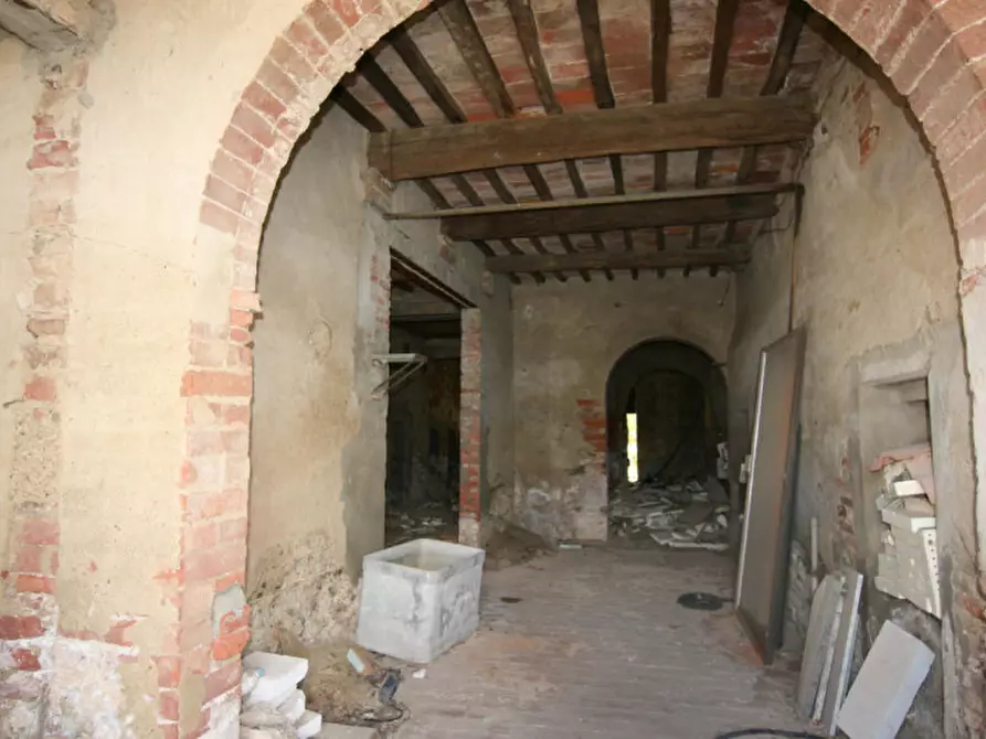 Immagine 11 di Rustico / casale in vendita  a Sinalunga