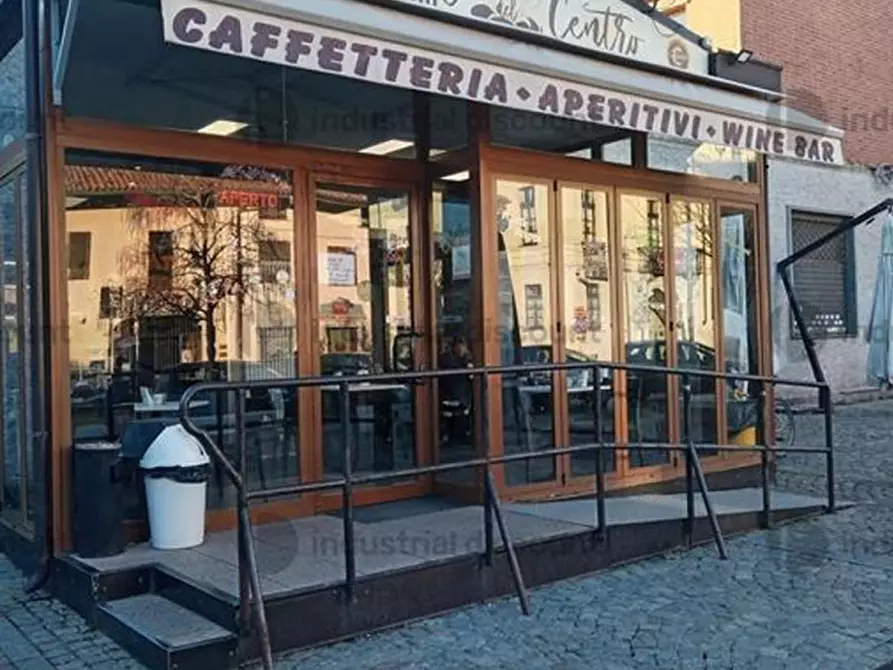 Immagine 3 di Negozio in vendita  in Volpiano, N. snc a Volpiano