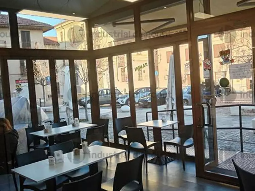 Immagine 8 di Negozio in vendita  in Volpiano, N. snc a Volpiano