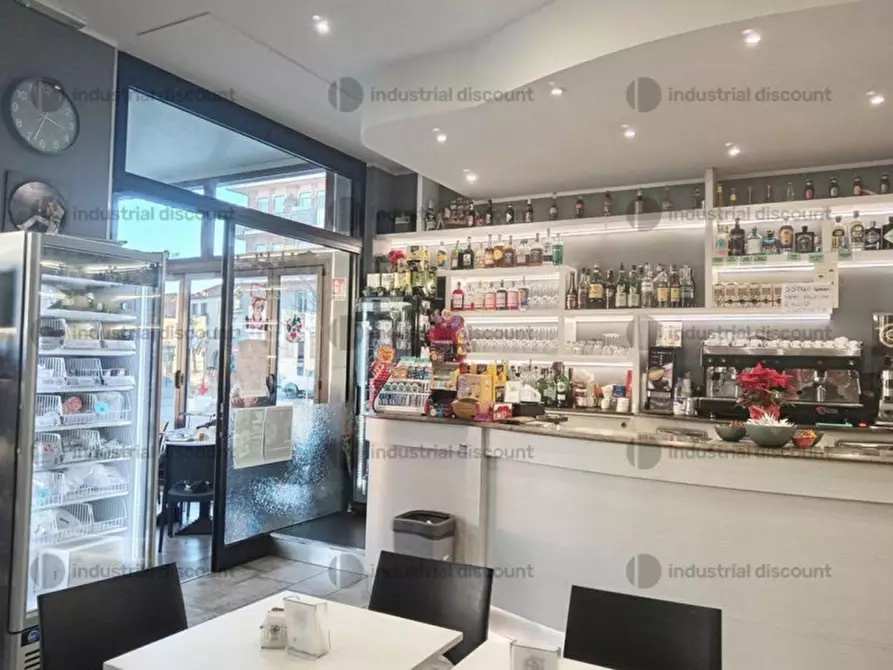 Immagine 10 di Negozio in vendita  in Volpiano, N. snc a Volpiano