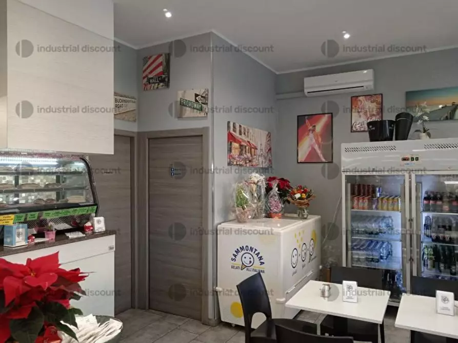 Immagine 15 di Negozio in vendita  in Volpiano, N. snc a Volpiano