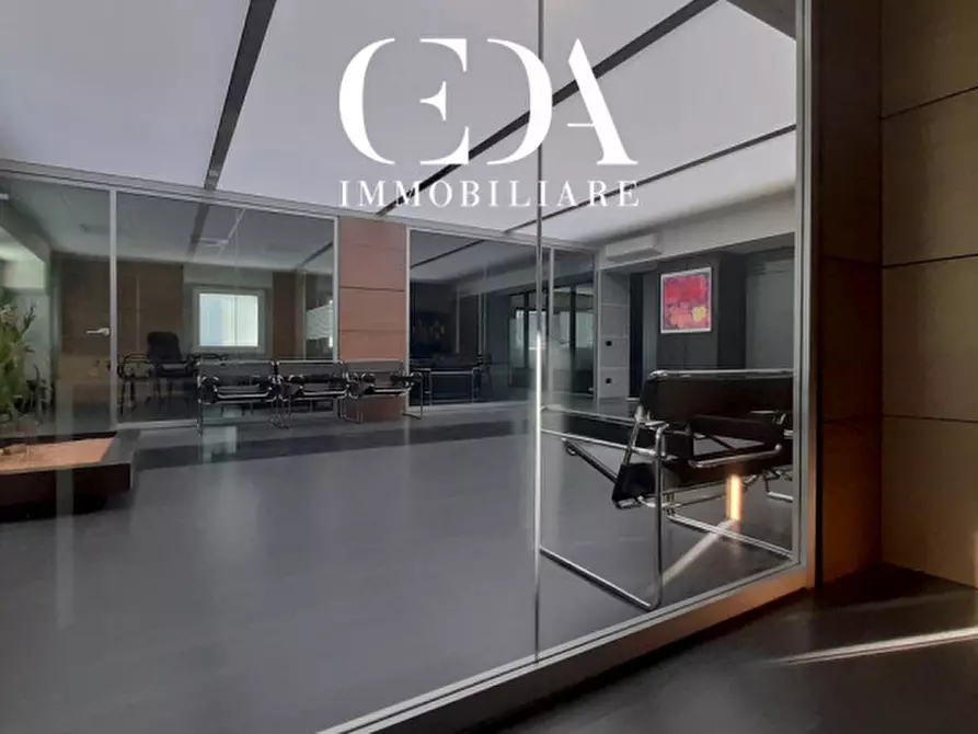 Immagine 8 di Ufficio in vendita  in via sestan a Trento