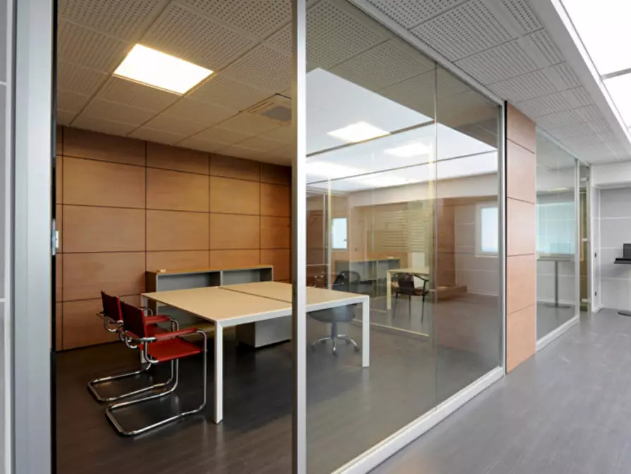 Immagine 6 di Ufficio in vendita  in via sestan a Trento