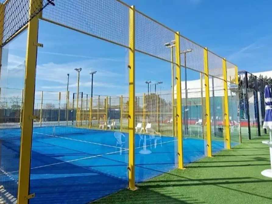 Immagine 18 di Attività commerciale in vendita  in zona periferica a Foggia