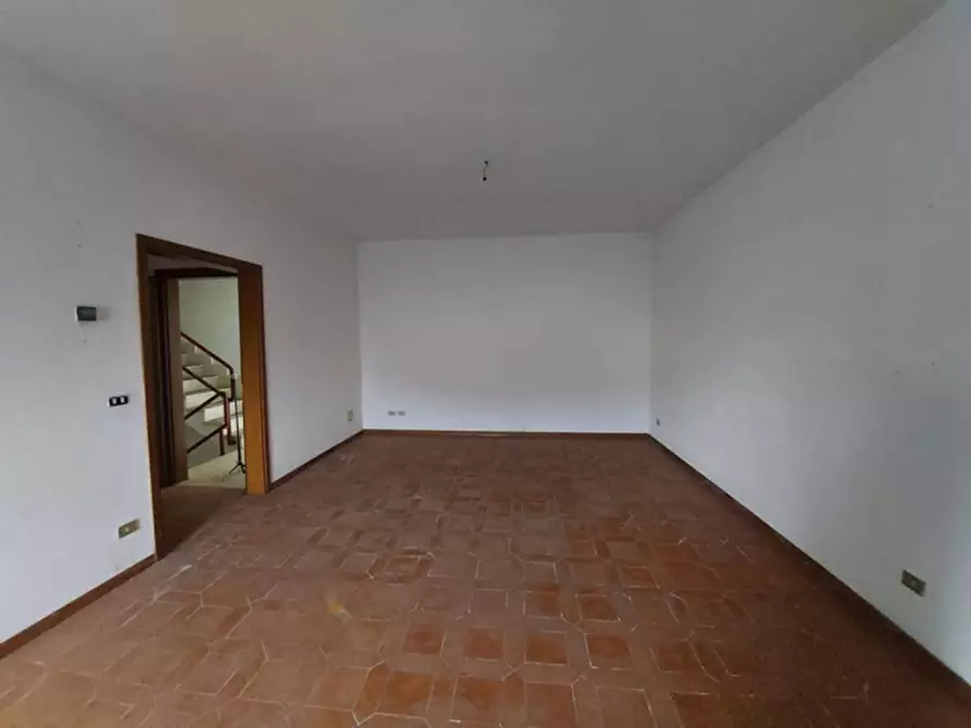 Immagine 17 di Capannone industriale in vendita  in Via Antonio Gramsci, N. 18-20 a Molinella