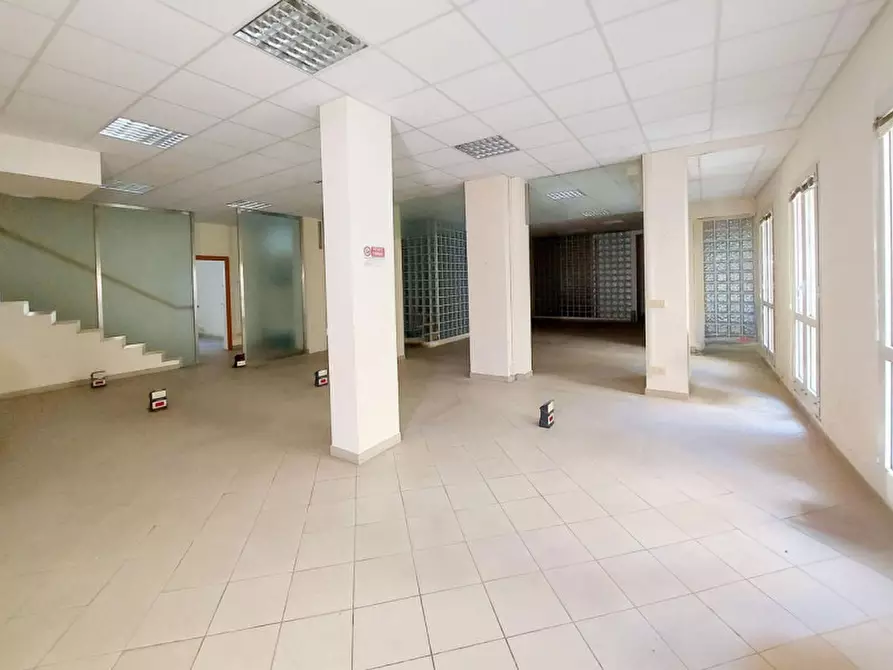 Immagine 1 di Ufficio in vendita  in Via S. Isaia, N. 6/2 a Bologna