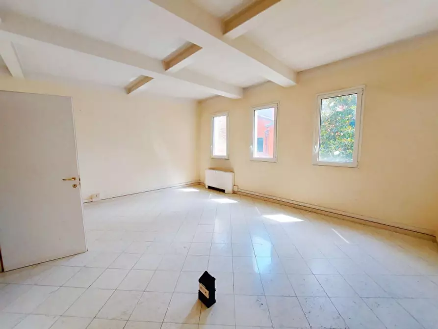 Immagine 6 di Ufficio in vendita  in Via S. Isaia, N. 6/2 a Bologna