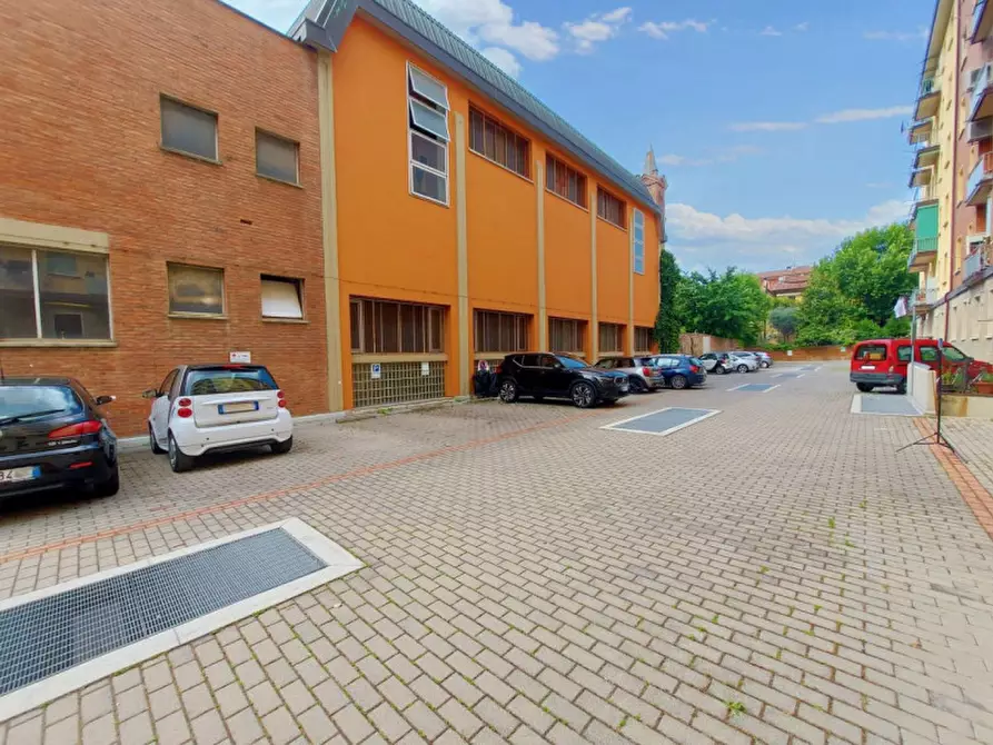 Immagine 8 di Ufficio in vendita  in Via S. Isaia, N. 6/2 a Bologna