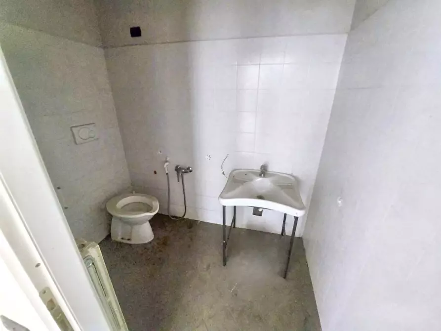 Immagine 18 di Ufficio in vendita  in Corso Don Giovanni Minzoni, 182, 14100 Asti AT, Italia a Asti