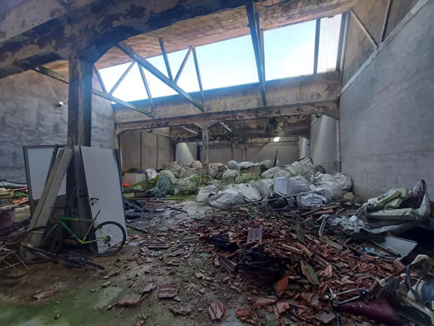 Immagine 8 di Capannone industriale in vendita  in Via Evangelista Torricelli, N. 5,6,7 a Vercelli