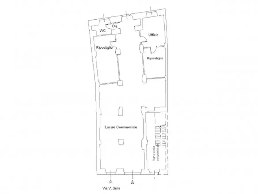 Immagine 16 di Negozio in vendita  in Via Sulis, N. 71-73 a Cagliari