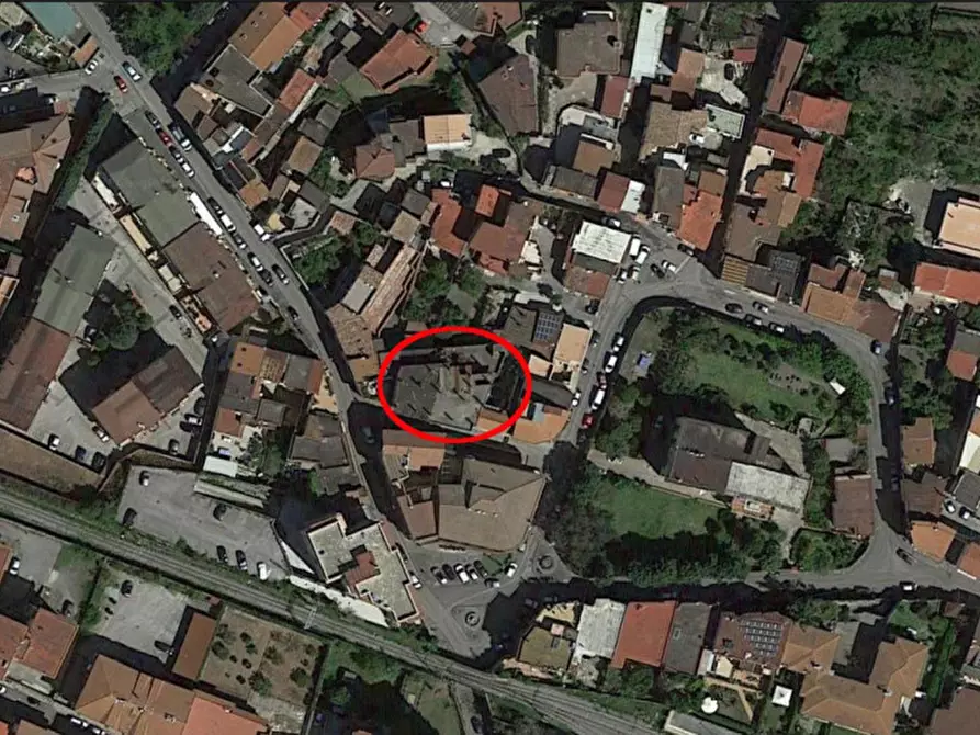 Immagine 13 di Negozio in vendita  in Via Tavani a Somma Vesuviana