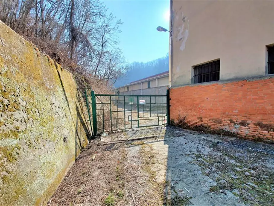 Immagine 9 di Capannone industriale in vendita  in Frazione Molinetto, N. 6 a Strona