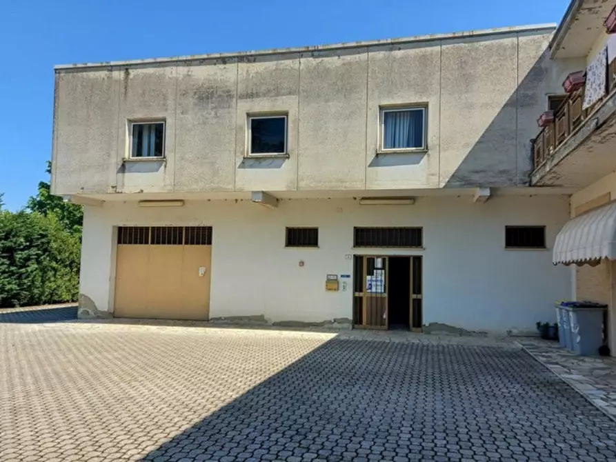 Immagine 3 di Capannone industriale in vendita  in Montecastelli, N. 4 a Umbertide