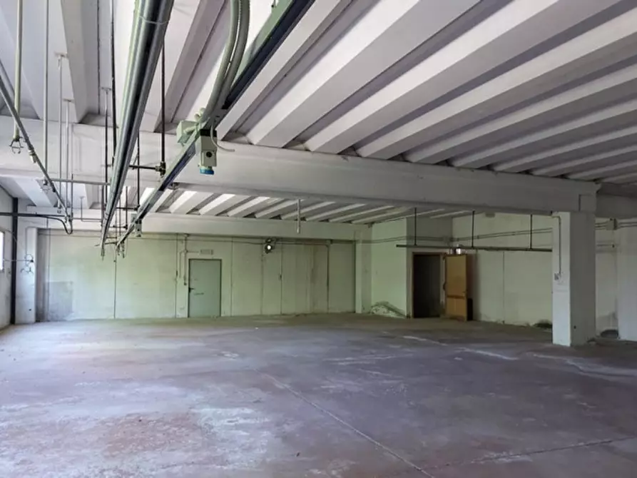 Immagine 10 di Capannone industriale in vendita  in Montecastelli, N. 4 a Umbertide