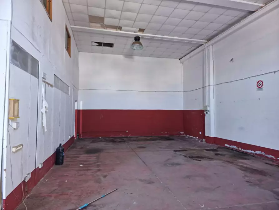 Immagine 4 di Capannone industriale in vendita  in Contrada Targia S.S. 11, N. snc a Siracusa