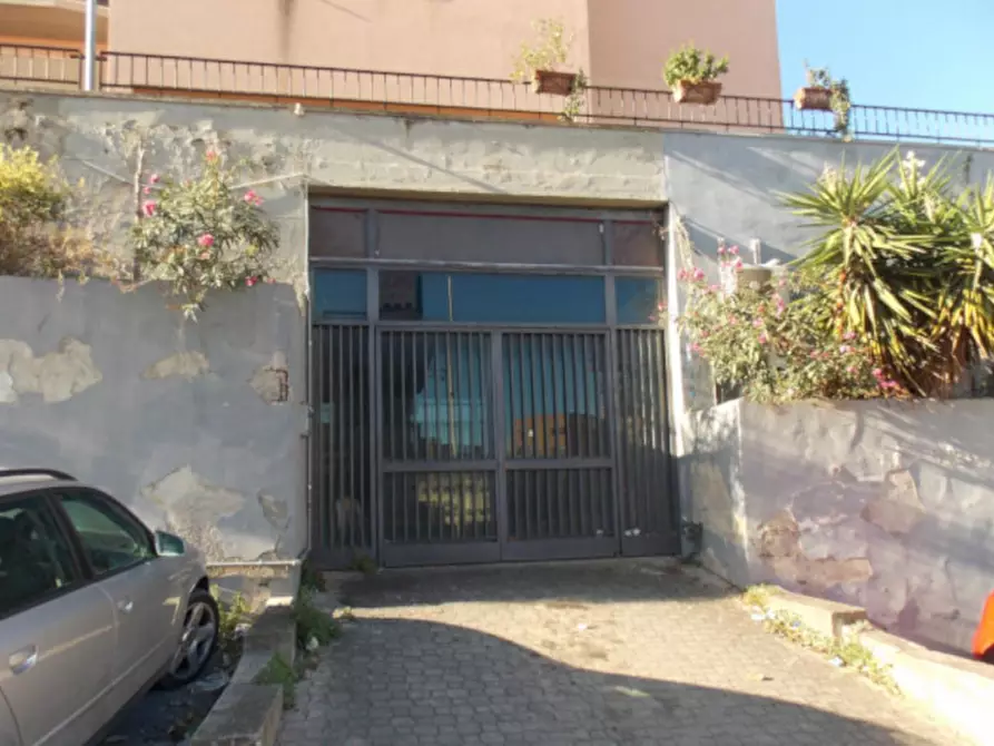 Immagine 2 di Negozio in vendita  in Via Rocco Chinnici, N. 2 a Termini Imerese