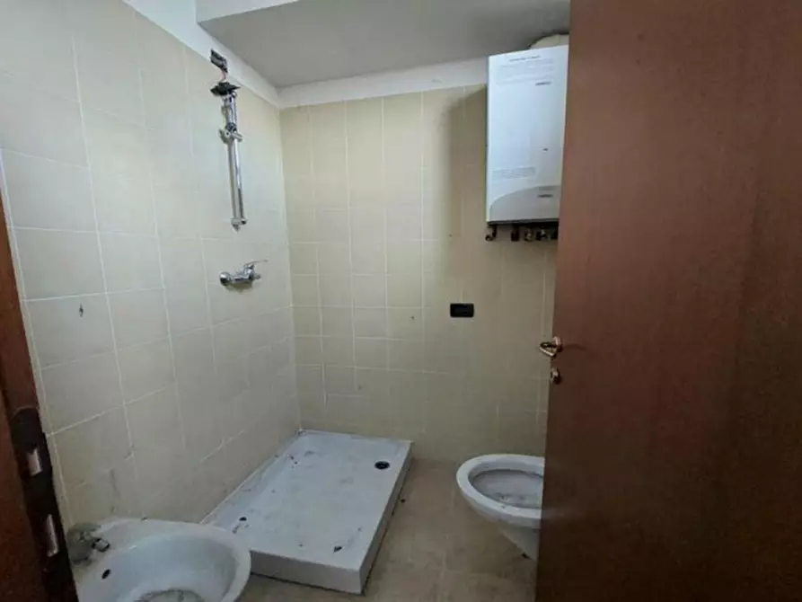 Immagine 15 di Ufficio in vendita  in Strada Provinciale Castagneto, N. snc a Teramo