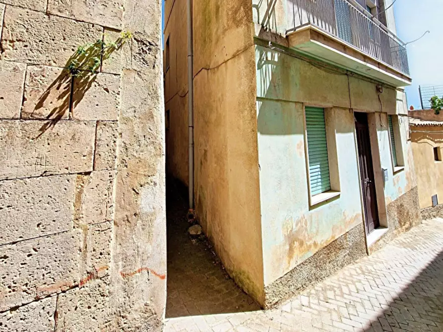 Immagine 4 di Appartamento in vendita  in Via Ciaceri, N. 1 a Modica