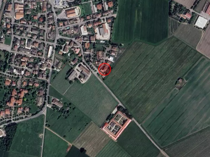 Immagine 20 di Negozio in vendita  in Via la Badia, N. 34 a Bagnolo In Piano