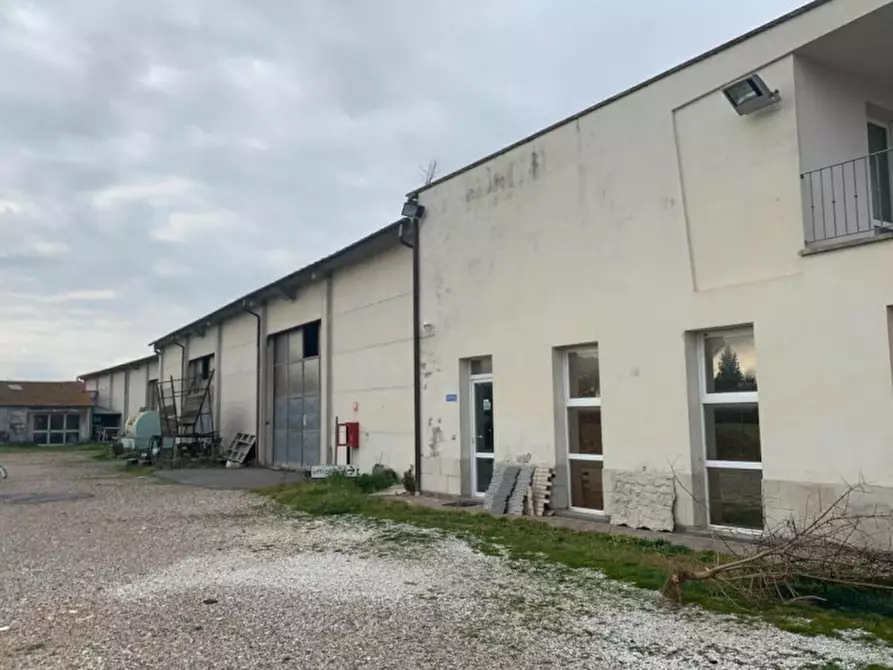 Immagine 1 di Capannone industriale in vendita  in Via Toniolo, N. 192 a San Giuliano Terme