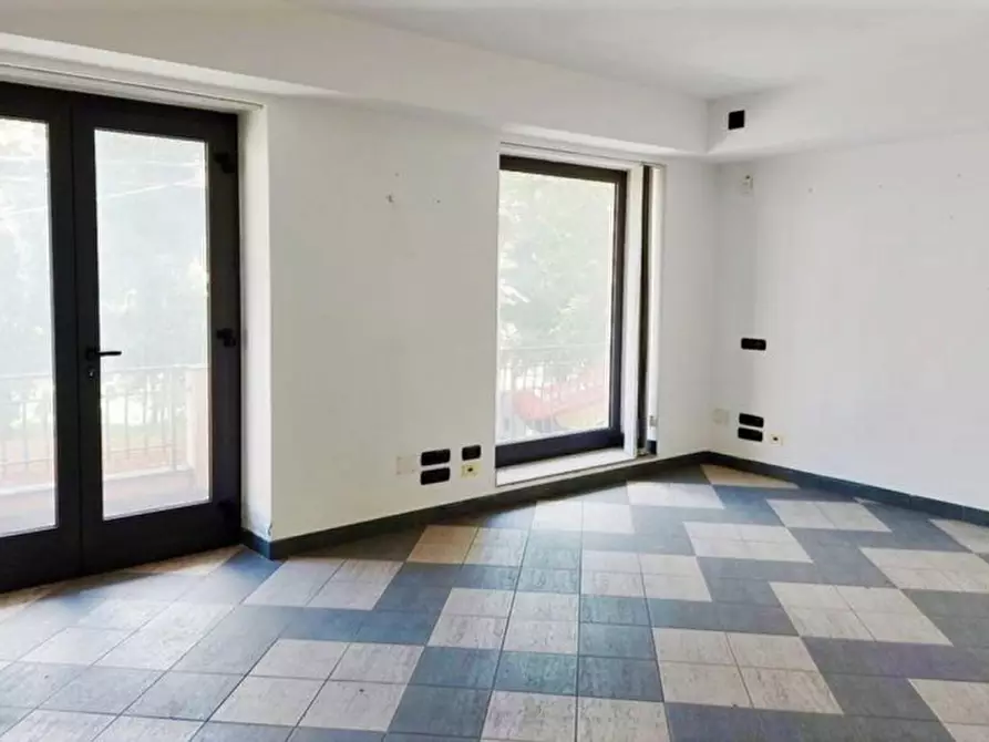 Immagine 7 di Ufficio in vendita  in Piazza Veneto, N. snc a Nuoro