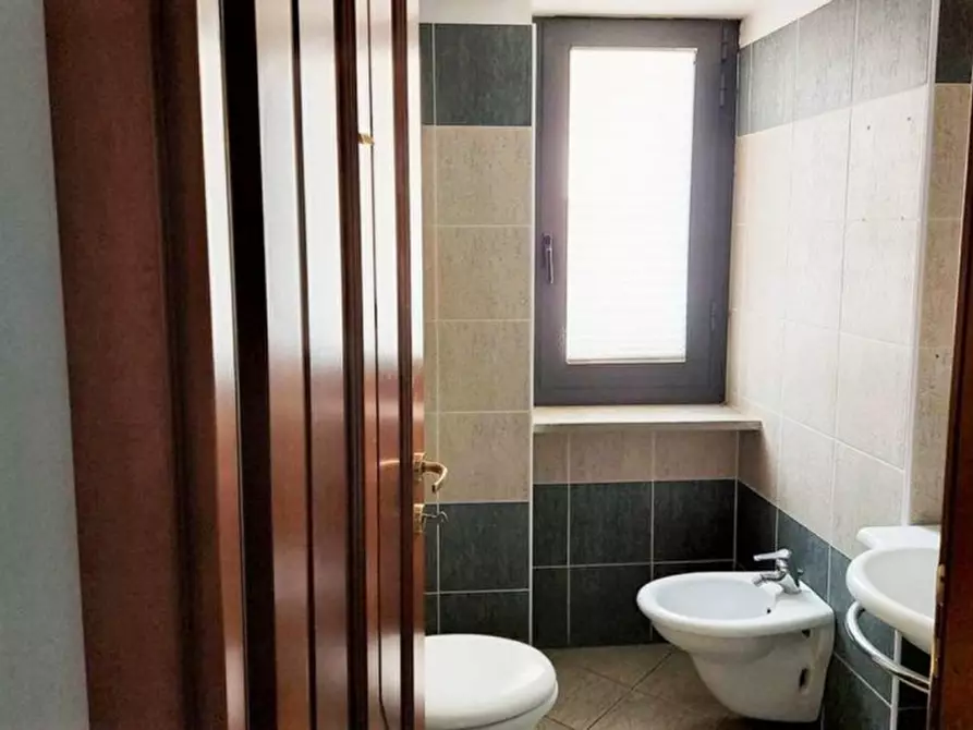 Immagine 11 di Ufficio in vendita  in Piazza Veneto, N. snc a Nuoro