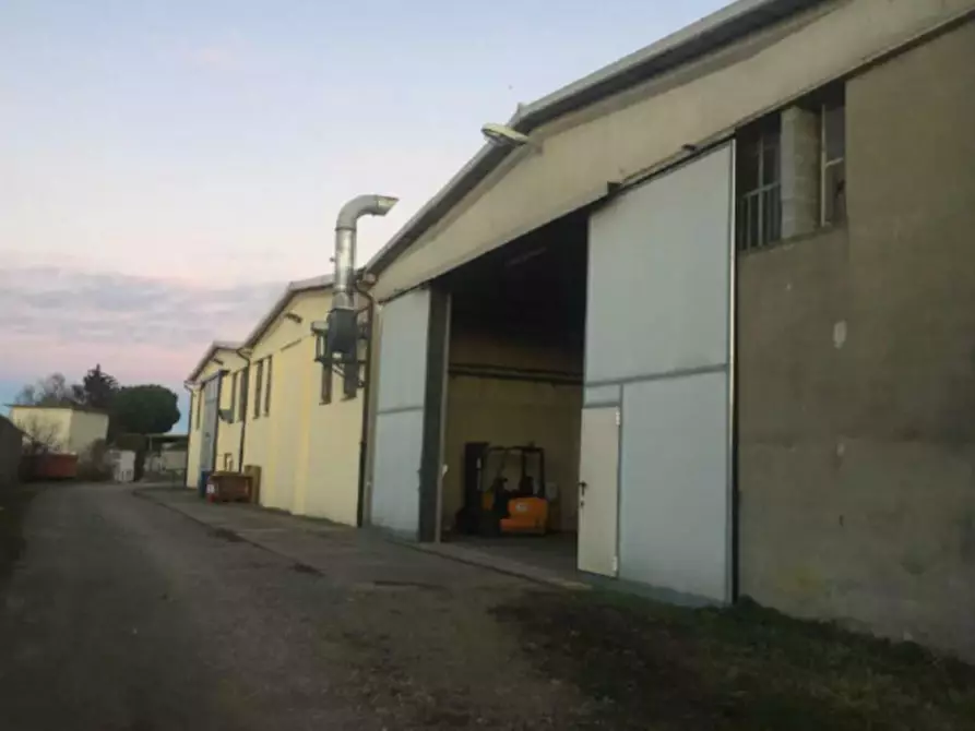 Immagine 2 di Capannone industriale in vendita  in Via Curiel, N. 6 a Robecco Sul Naviglio