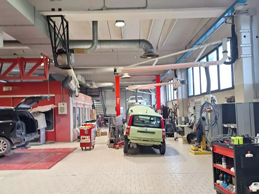 Immagine 5 di Capannone industriale in vendita  in Viia dell'Abete, N. 21 a Ravenna