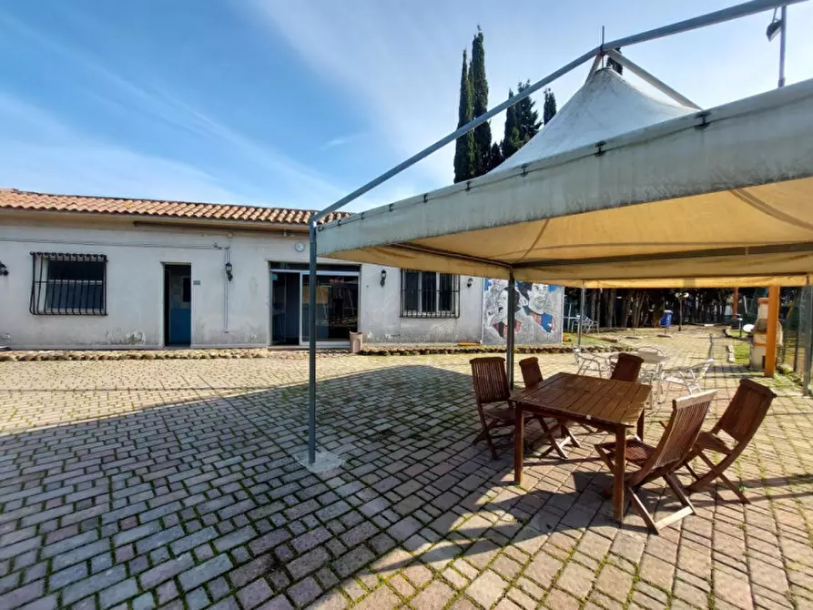 Immagine 3 di Attività commerciale in vendita  in Via Carlo Alberto Dalla Chiesa, N. 16 a Martinsicuro