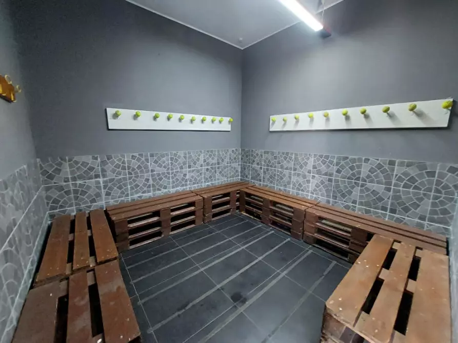 Immagine 6 di Attività commerciale in vendita  in Via Carlo Alberto Dalla Chiesa, N. 16 a Martinsicuro